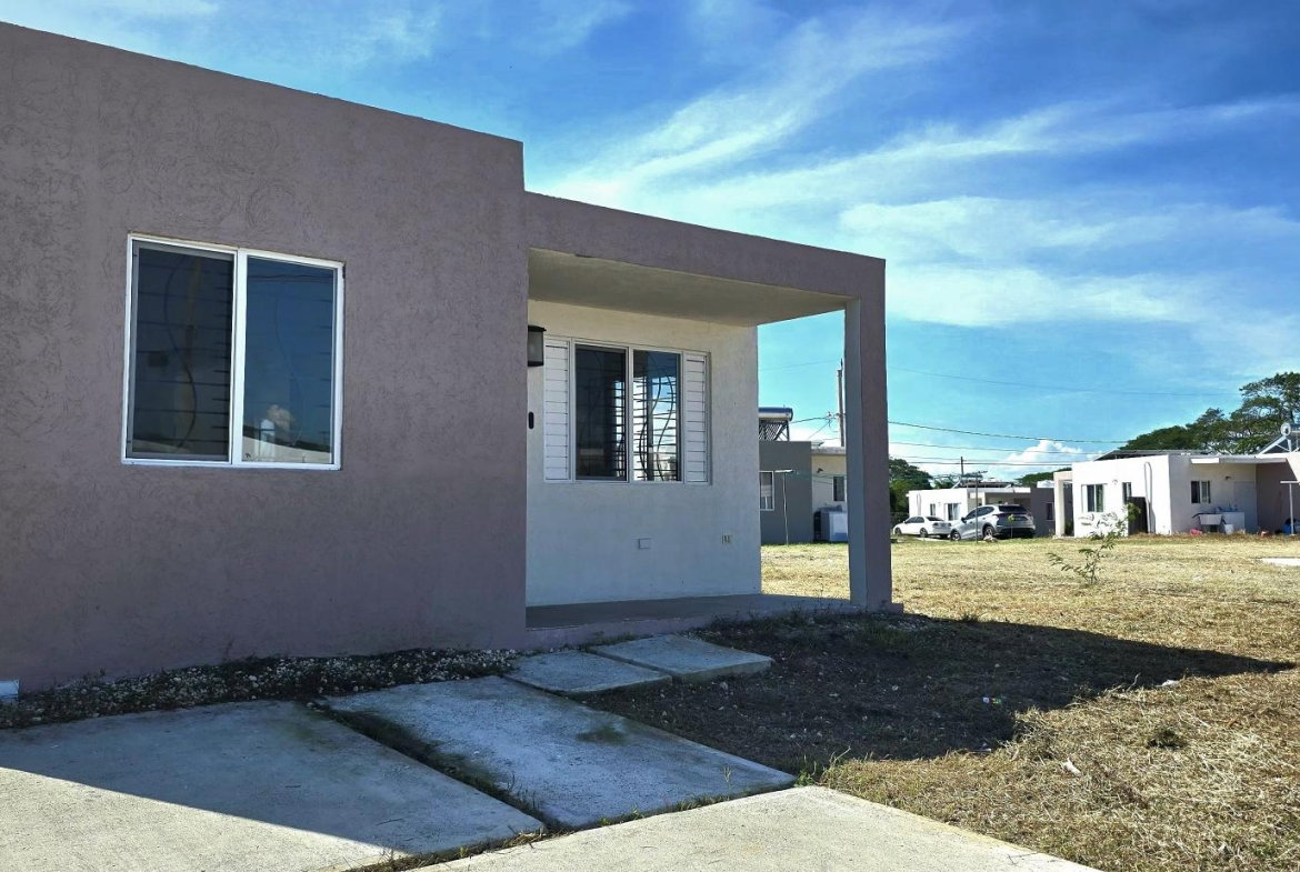 Second image of 20-20 Albert Huie Rd, Bushy pa in Bushy Park, St. Catherine, Jamaica - property is For Rent