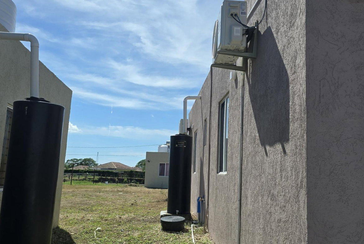 Seventh image of 20-20 Albert Huie Rd, Bushy pa in Bushy Park, St. Catherine, Jamaica - property is For Rent