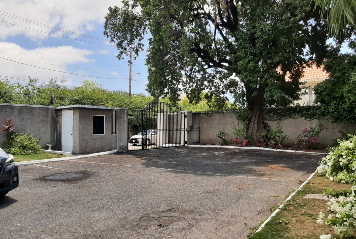 Nineteenth image of 11-5 Upper Musgrave Avenue in Kingston 5, St. Andrew, Jamaica - property is For Rent