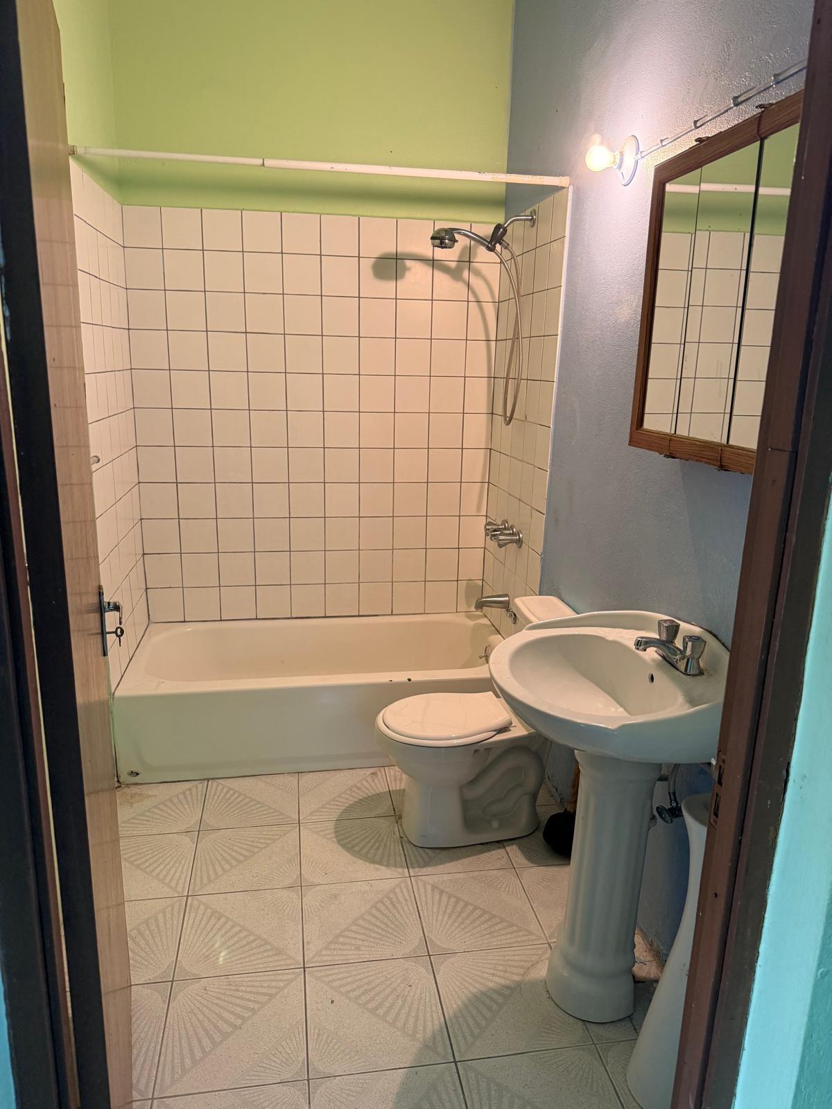 Spacious-1-Bedroom-House-for-Rent-in-Leiba-Gardens-Spanish-Town-St.-Catherine Second image of 6 Johns Ave, Leiba Gardens in Innswood, St. Catherine, Jamaica - property is For Rent