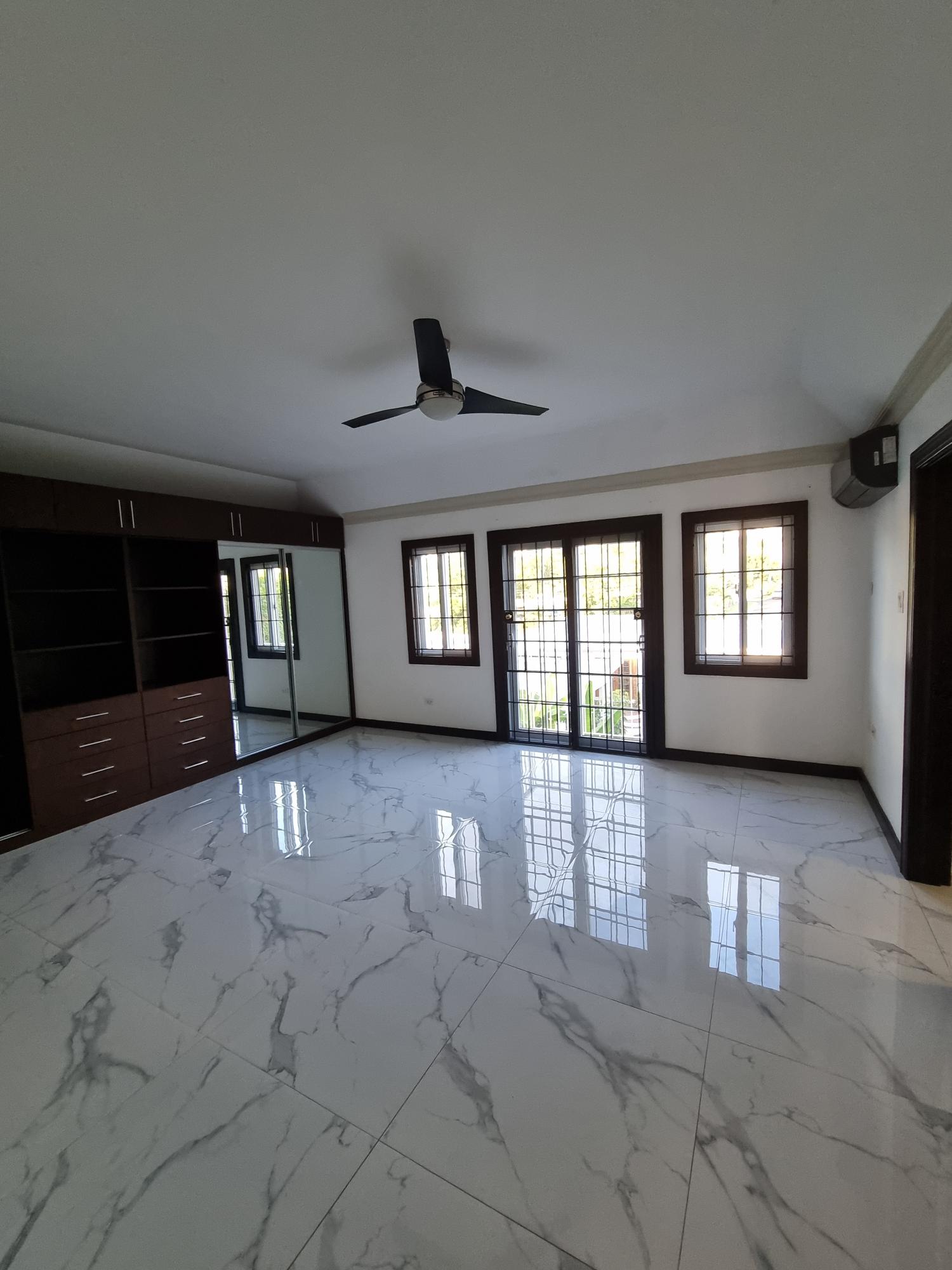 Fifth image of 8 Buena Vista Drive, Kgn 6. in Kingston 6, St. Andrew, Jamaica - property is For Rent
