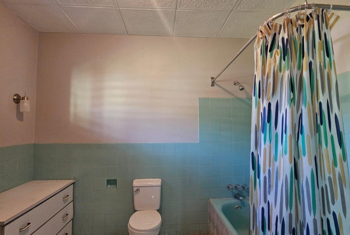 Eighteenth image of Knightsdale Drive in Kingston 19, St. Andrew, Jamaica - property is For Rent