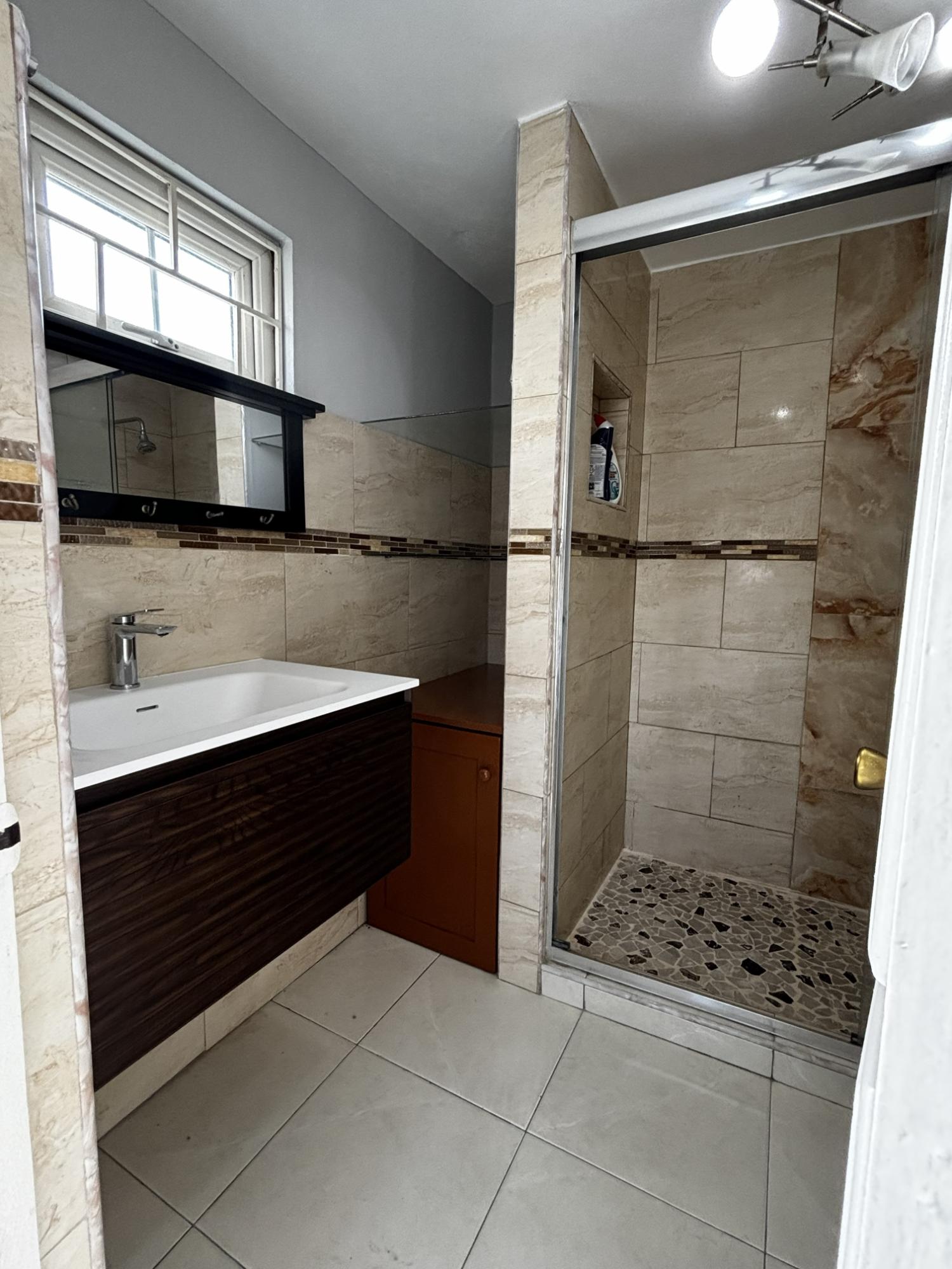 Tenth image of 280 Winona Drive, Garveymeade in Garveymeade, St. Catherine, Jamaica - property is For Rent