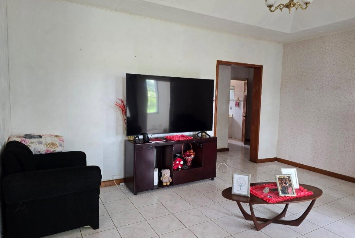 Sixth image of Red Bank in Mandeville, Manchester, Jamaica - property is For Rent