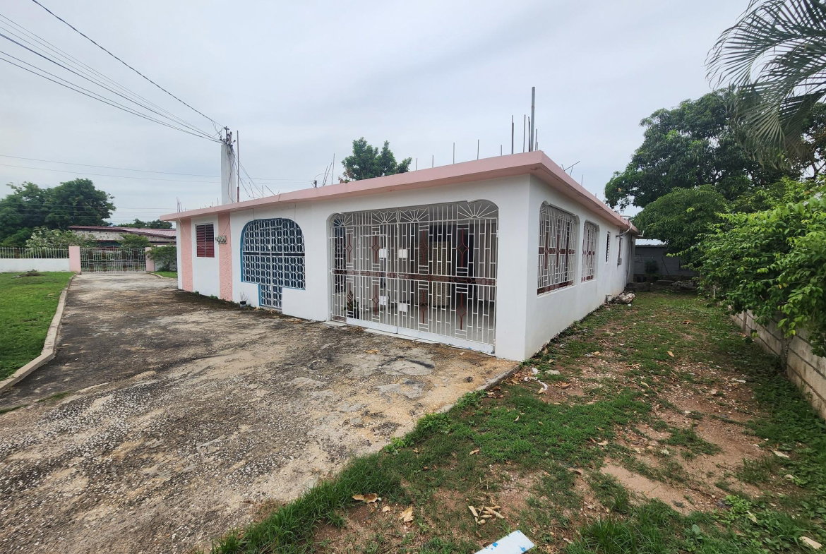 Seventeenth image of 9 Warminister Drive in KINGSTON, Kingston, Jamaica - property is For Sale
