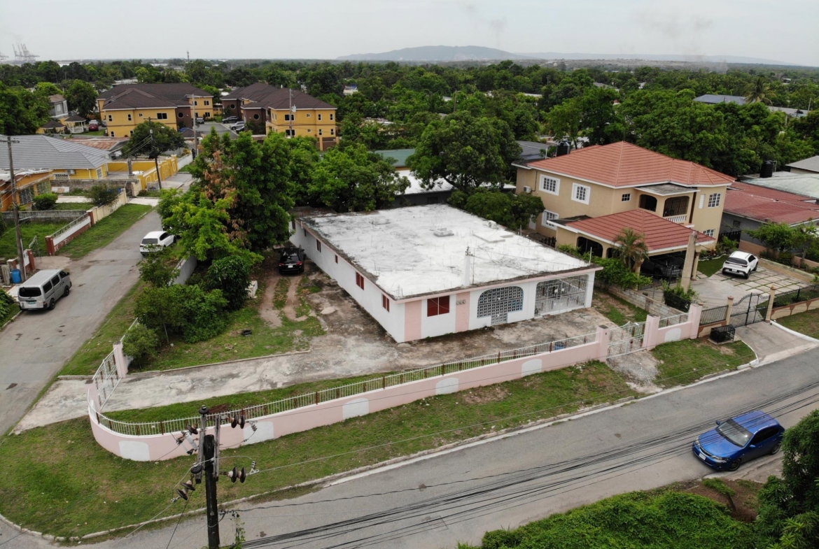 Twentieth image of 9 Warminister Drive in KINGSTON, Kingston, Jamaica - property is For Sale