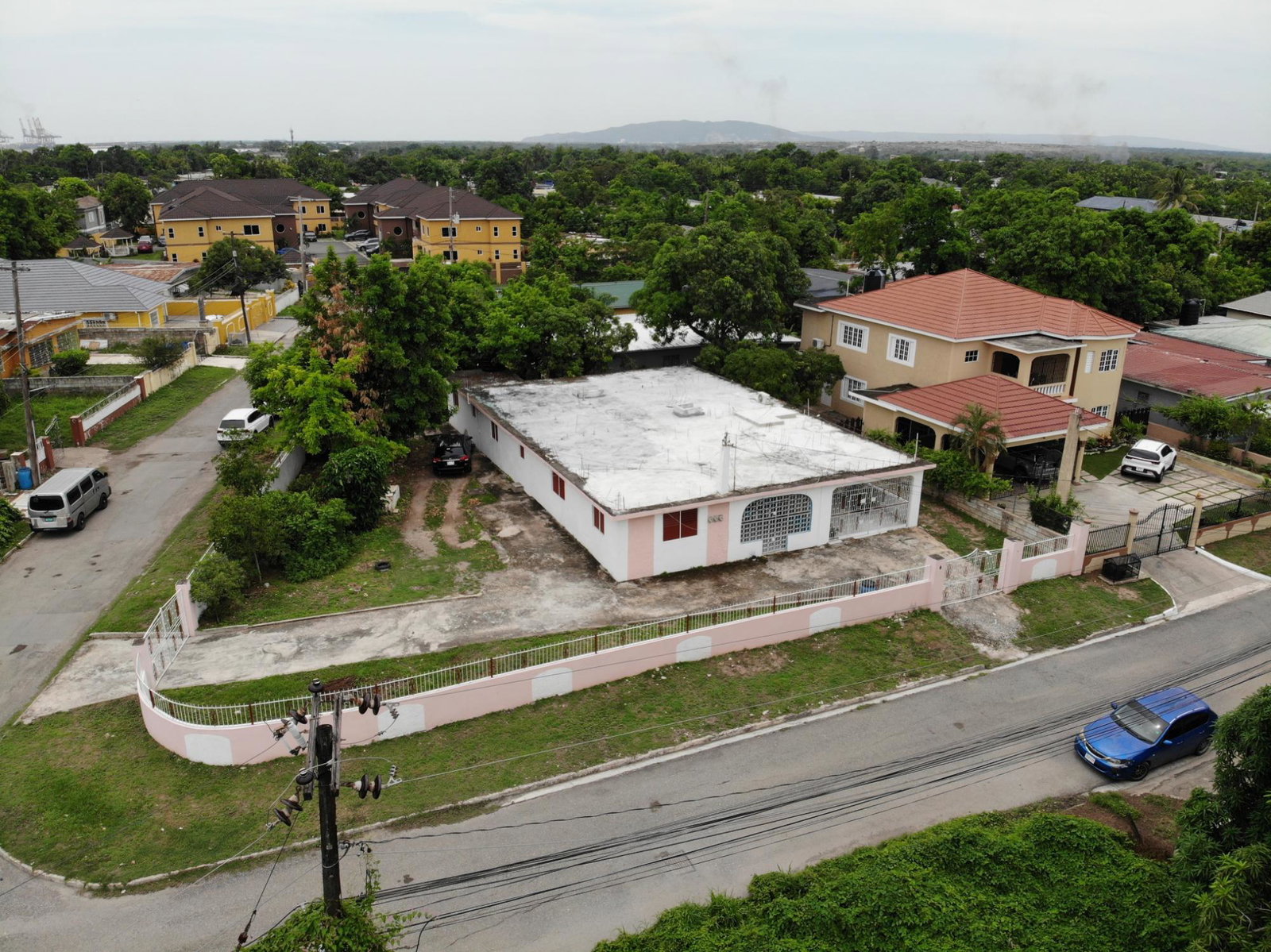 Twentieth image of 9 Warminister Drive in KINGSTON, Kingston, Jamaica - property is For Sale