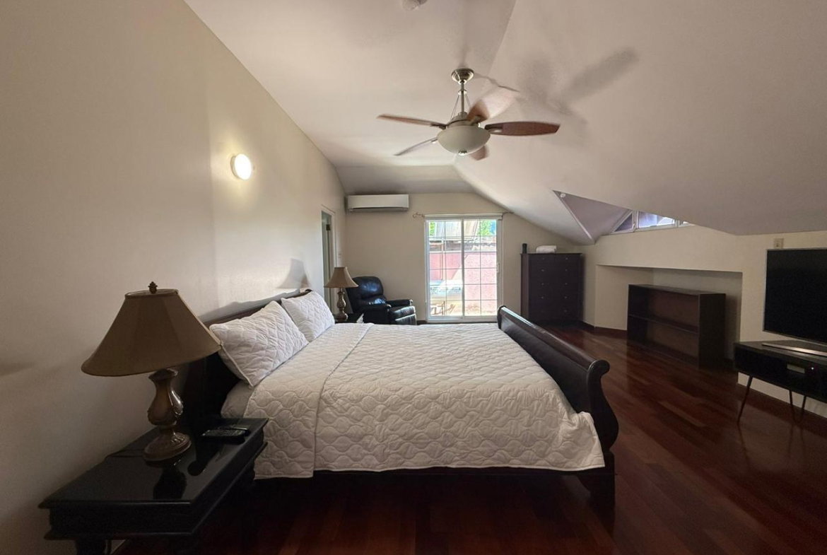 Eighth image of 106c-3 st Michaels Terrace in Kingston 6, St. Andrew, Jamaica - property is For Rent