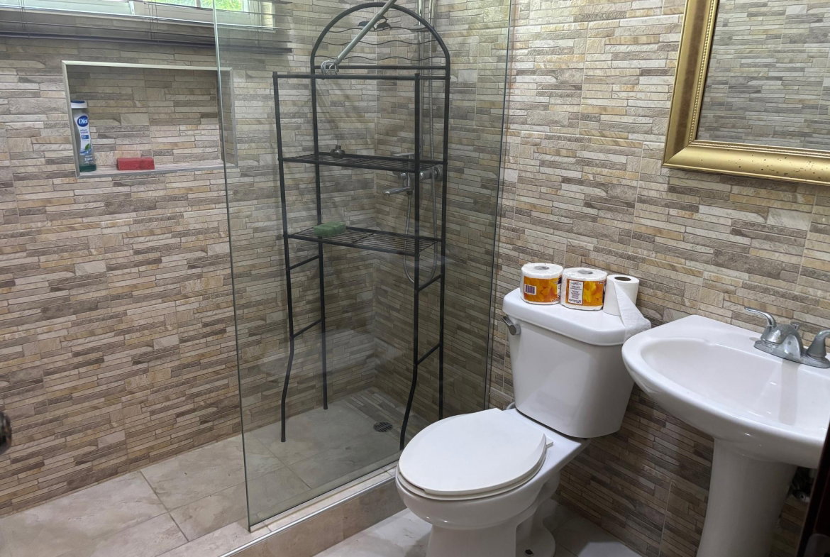 Twenty-Eighth image of 1-1a Stanmore Terrace in Kingston 19, St. Andrew, Jamaica - property is For Rent