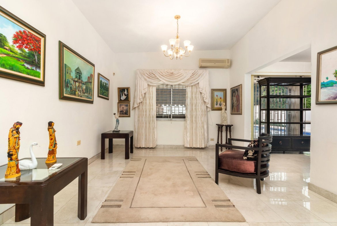 Eleventh image of 17 Shenstone Drive in Kingston 6, St. Andrew, Jamaica - property is For Sale