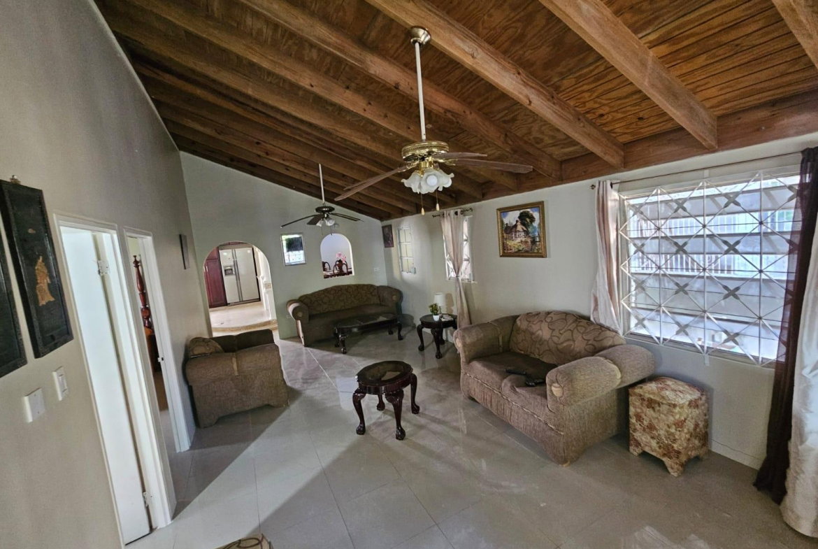 Fifth image of 413 Travellers Close in MAGIL PALMS, St. Catherine, Jamaica - property is For Rent