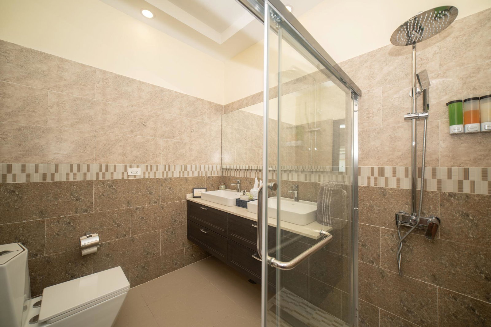 Stunning-3-Bedroom-House-for-Sale-in-Pyramid-Point-Ocho-Rios-St.-Ann-Jamaica Twenty-Fifth image of 170 Sunny Isles Avenue, Pyram in Ocho Rios, St. Ann, Jamaica - property is For Sale