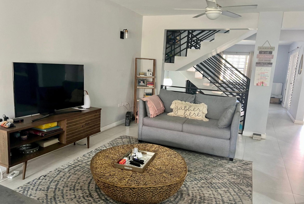 Seventh image of 8-9 Seymour Avenue in Kingston 6, St. Andrew, Jamaica - property is For Rent