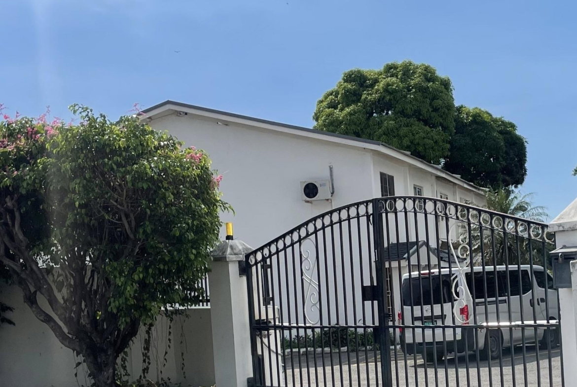 First image of Apt #2-1 Lounsbury Avenue in Kingston 8, St. Andrew, Jamaica - property is For Sale