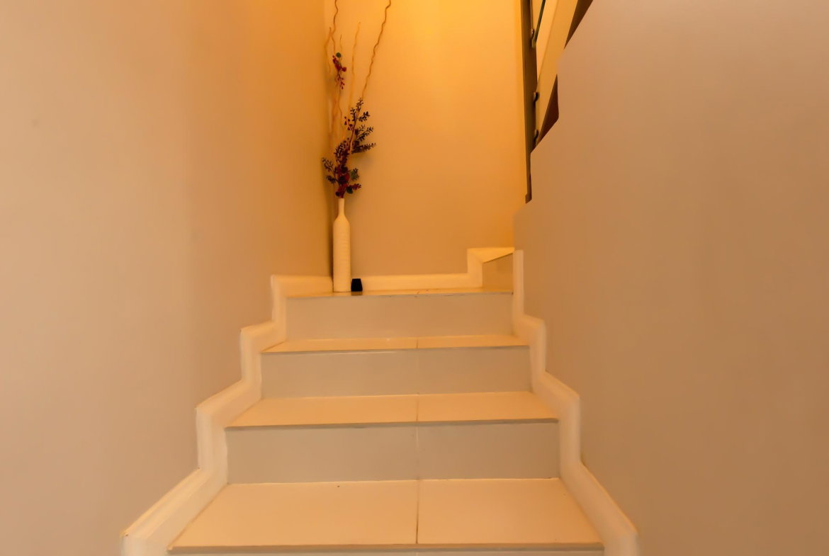 Thirteenth image of 1-1 Sterling Castle Heights in Kingston 19, St. Andrew, Jamaica - property is For Rent