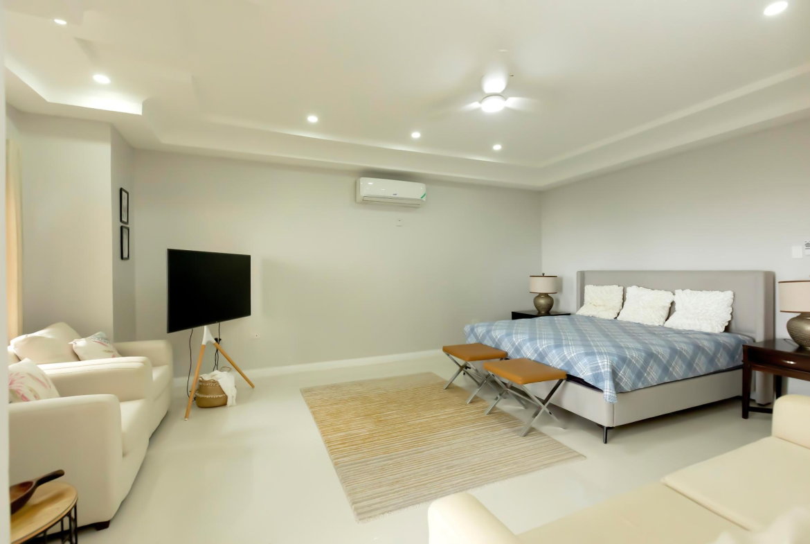 Fifteenth image of 1-1 Sterling Castle Heights in Kingston 19, St. Andrew, Jamaica - property is For Rent