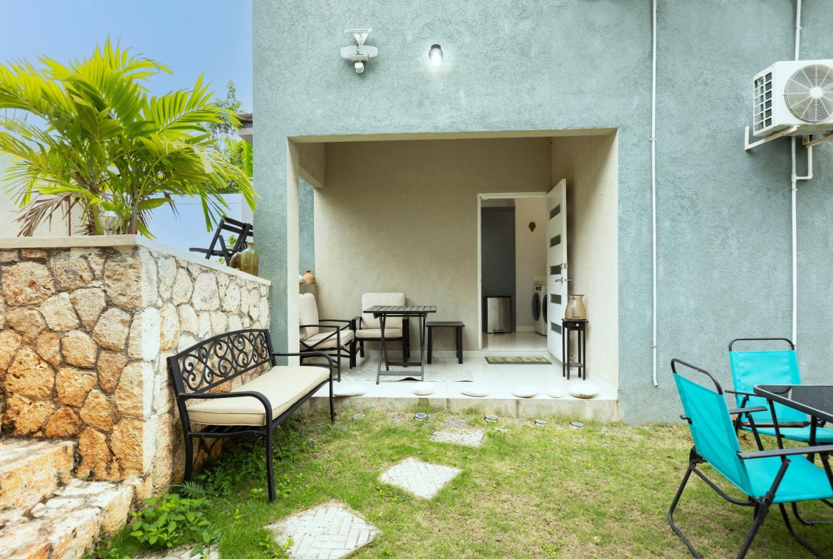 Twenty-Fourth image of 1-1 Sterling Castle Heights in Kingston 19, St. Andrew, Jamaica - property is For Rent