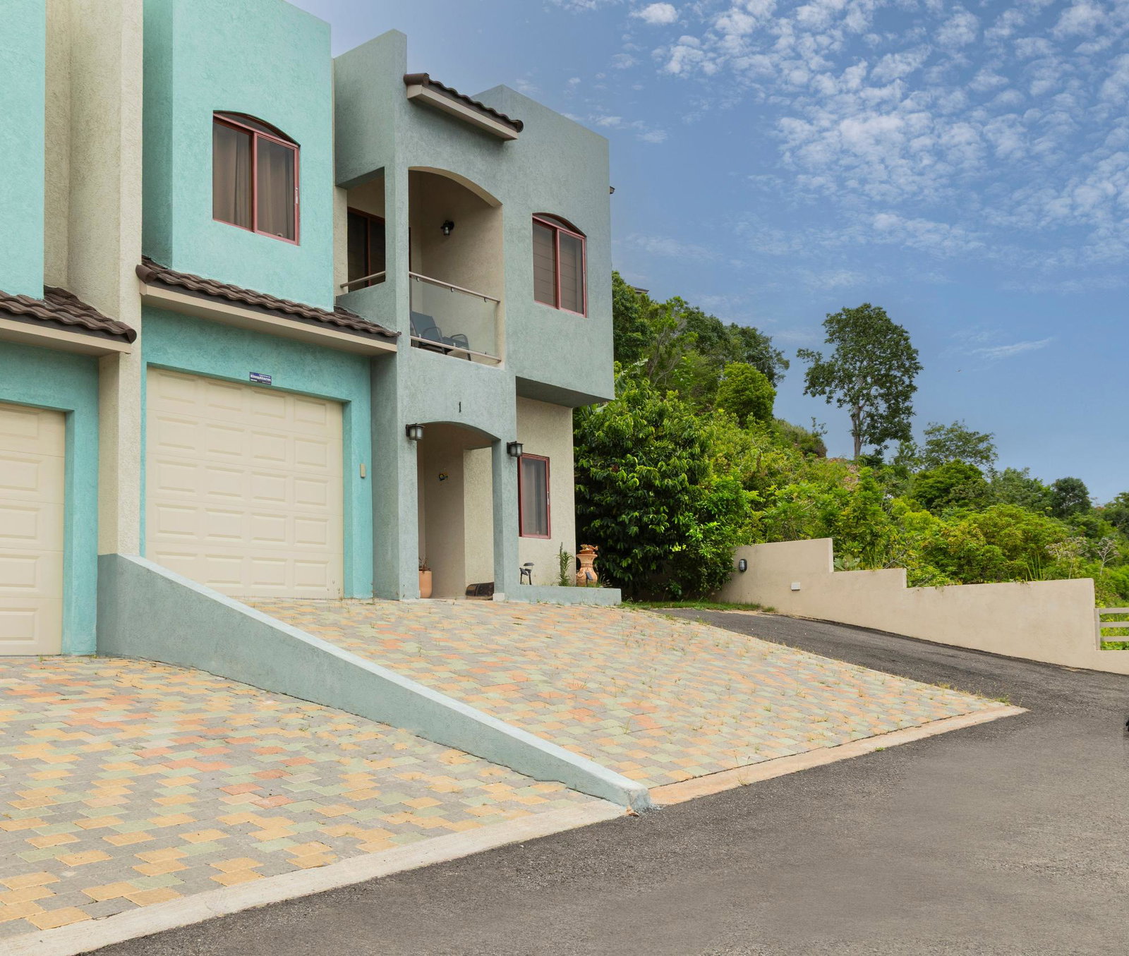 First image of 1-1 Sterling Castle Heights in Kingston 19, St. Andrew, Jamaica - property is For Rent