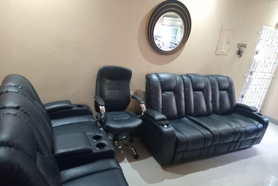 Seventeenth image of 6 Forrest Hill Drive in Red Hills, St. Andrew, Jamaica - property is For Rent