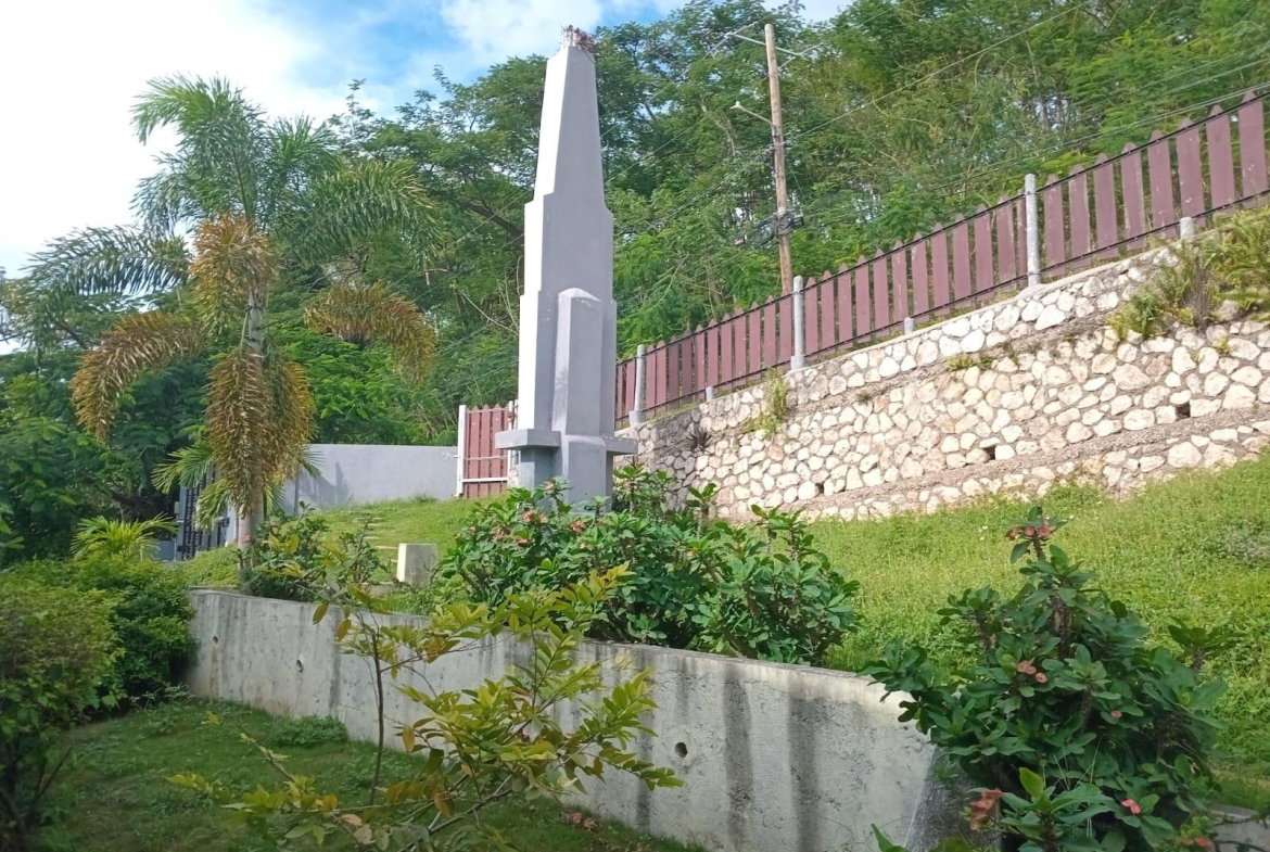 Twenty-First image of 6 Forrest Hill Drive in Red Hills, St. Andrew, Jamaica - property is For Rent