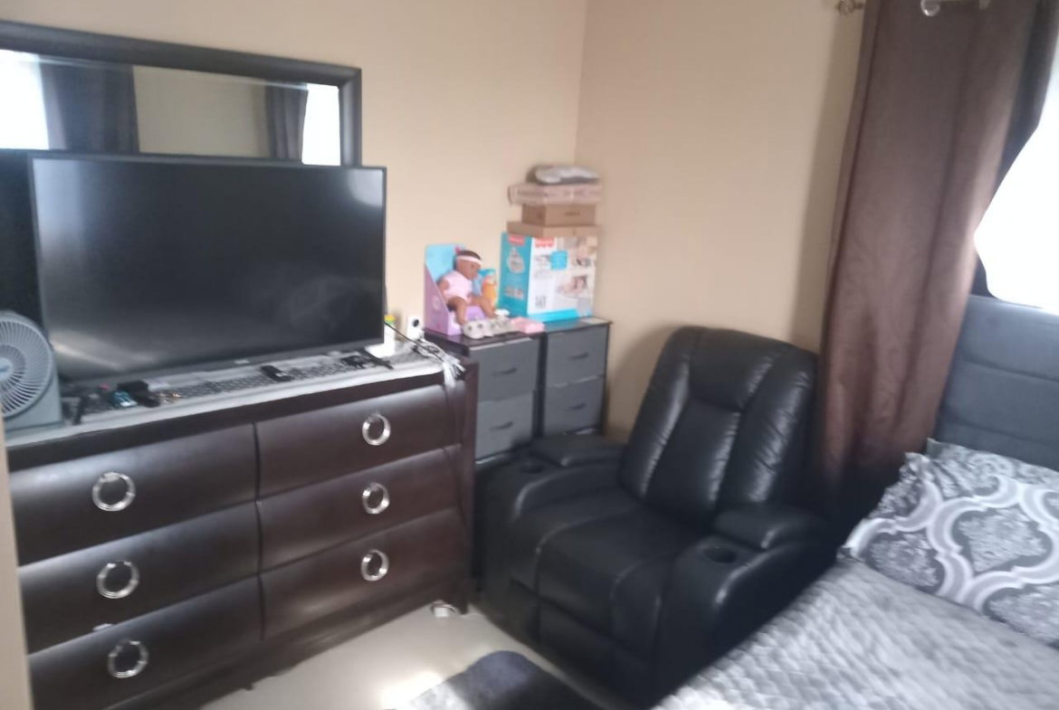 Ninth image of 6 Forrest Hill Drive in Red Hills, St. Andrew, Jamaica - property is For Rent