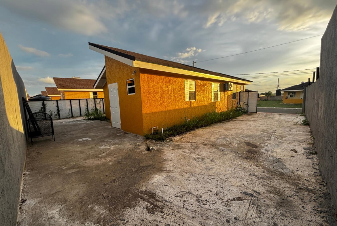 Eighteenth image of 93 Colbeck Manor, Phase 2 in Colbeck, St. Catherine, Jamaica - property is For Sale