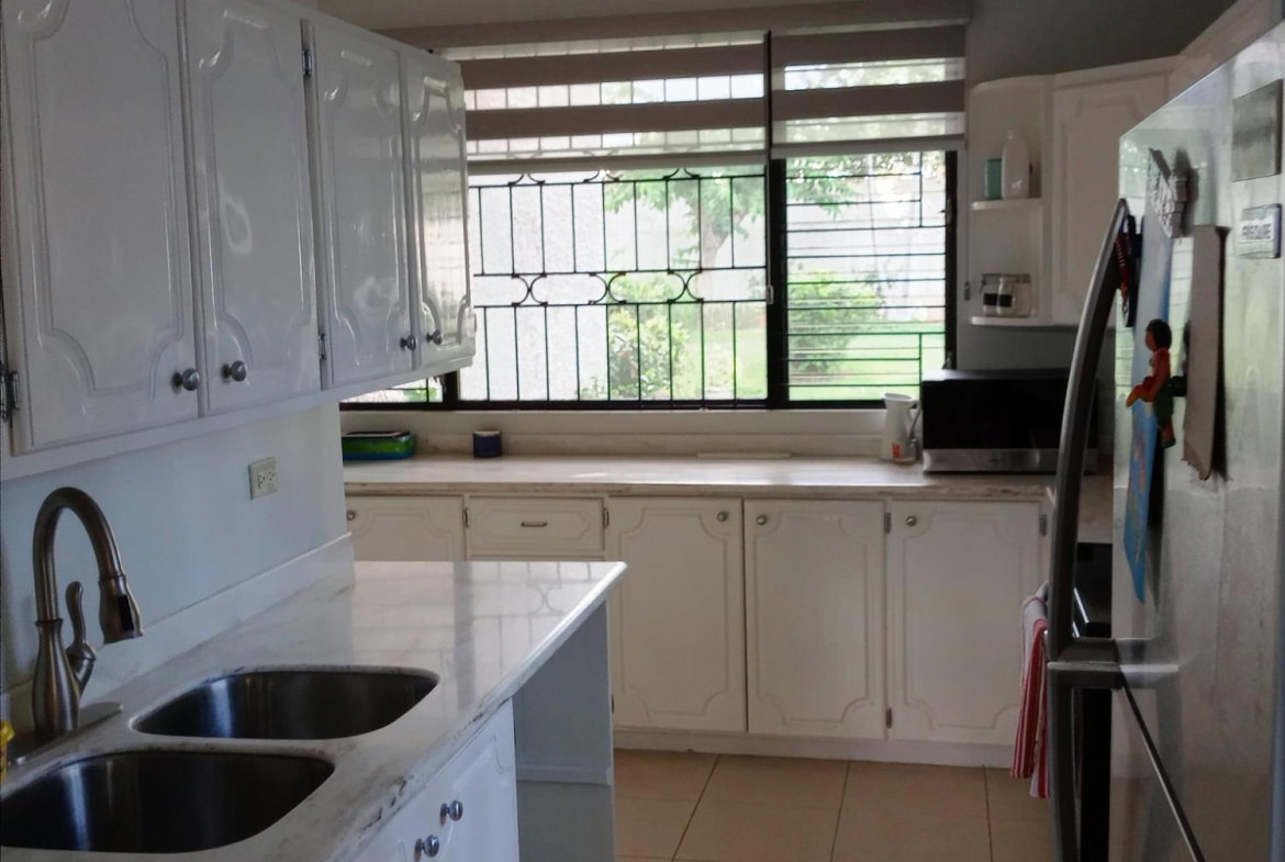 Fourth image of 109-1 Caribbean Close,kingston in Kingston 5, St. Andrew, Jamaica - property is For Rent