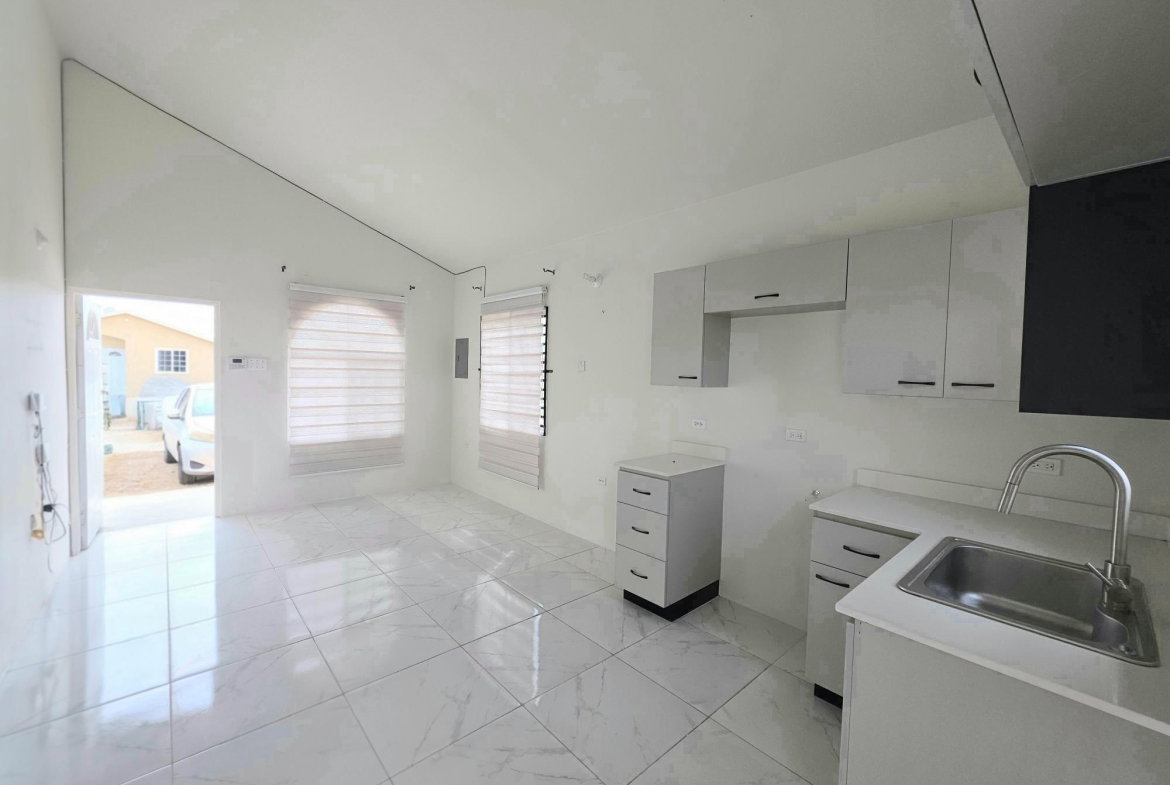 Second image of 585 Phoenix Park Village ii p in Phoenix Park, St. Catherine, Jamaica - property is For Rent