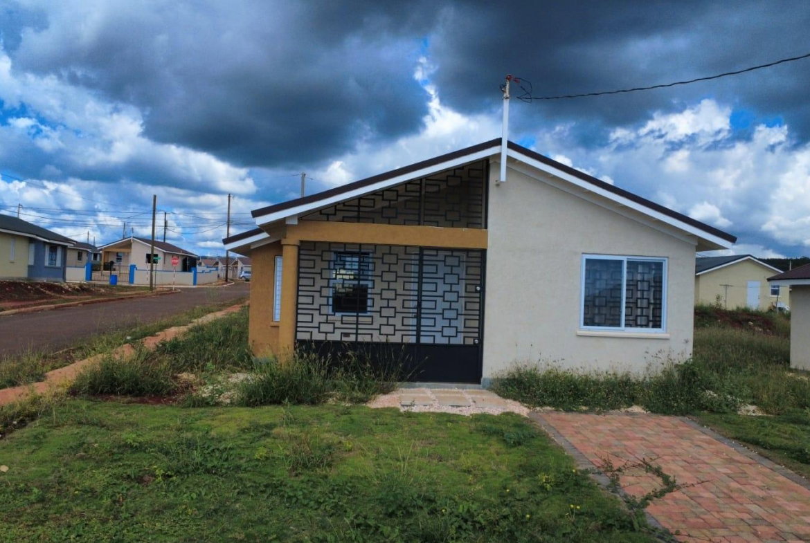 Third image of 853 Silversun Estate in Montpelier House, St. Catherine, Jamaica - property is For Rent