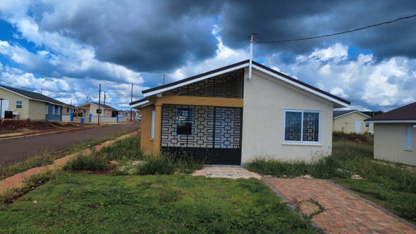 Third image of 853 Silversun Estate in Montpelier House, St. Catherine, Jamaica - property is For Rent