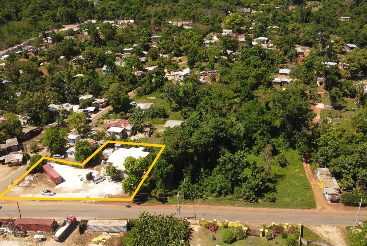 First image of Farm Pen in Farm Pen, Westmoreland, Jamaica - property is For Sale