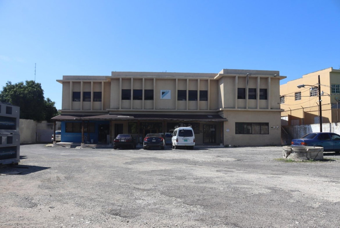 Seventh image of 37 Lyndhurst Road in Kingston 5, St. Andrew, Jamaica - property is For Sale