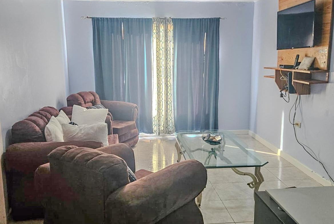 Seventeenth image of 3- Reading Manor in Reading, St. James, Jamaica - property is For Rent