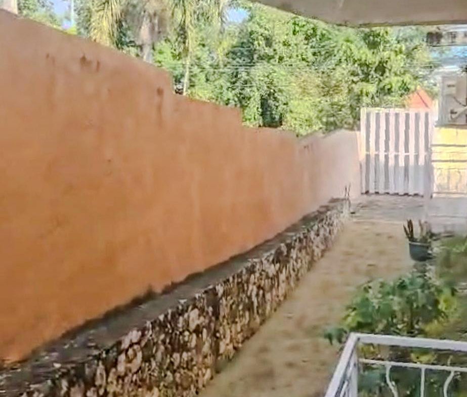 Nineteenth image of 3- Reading Manor in Reading, St. James, Jamaica - property is For Rent