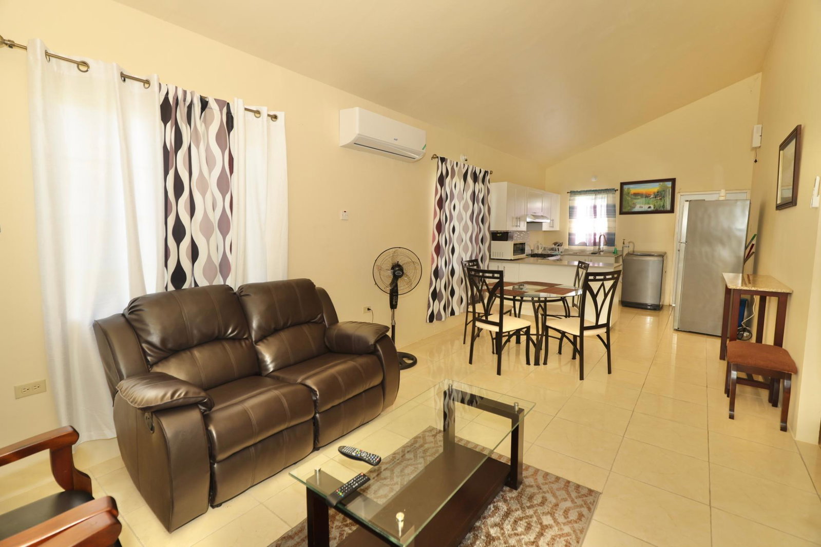 Fifth image of 949 Plover Place in Greater Portmore, St. Catherine, Jamaica - property is For Rent