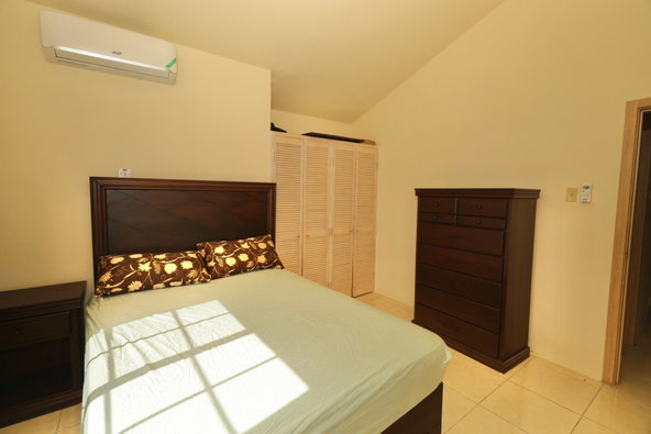 Sixth image of 949 Plover Place in Greater Portmore, St. Catherine, Jamaica - property is For Rent