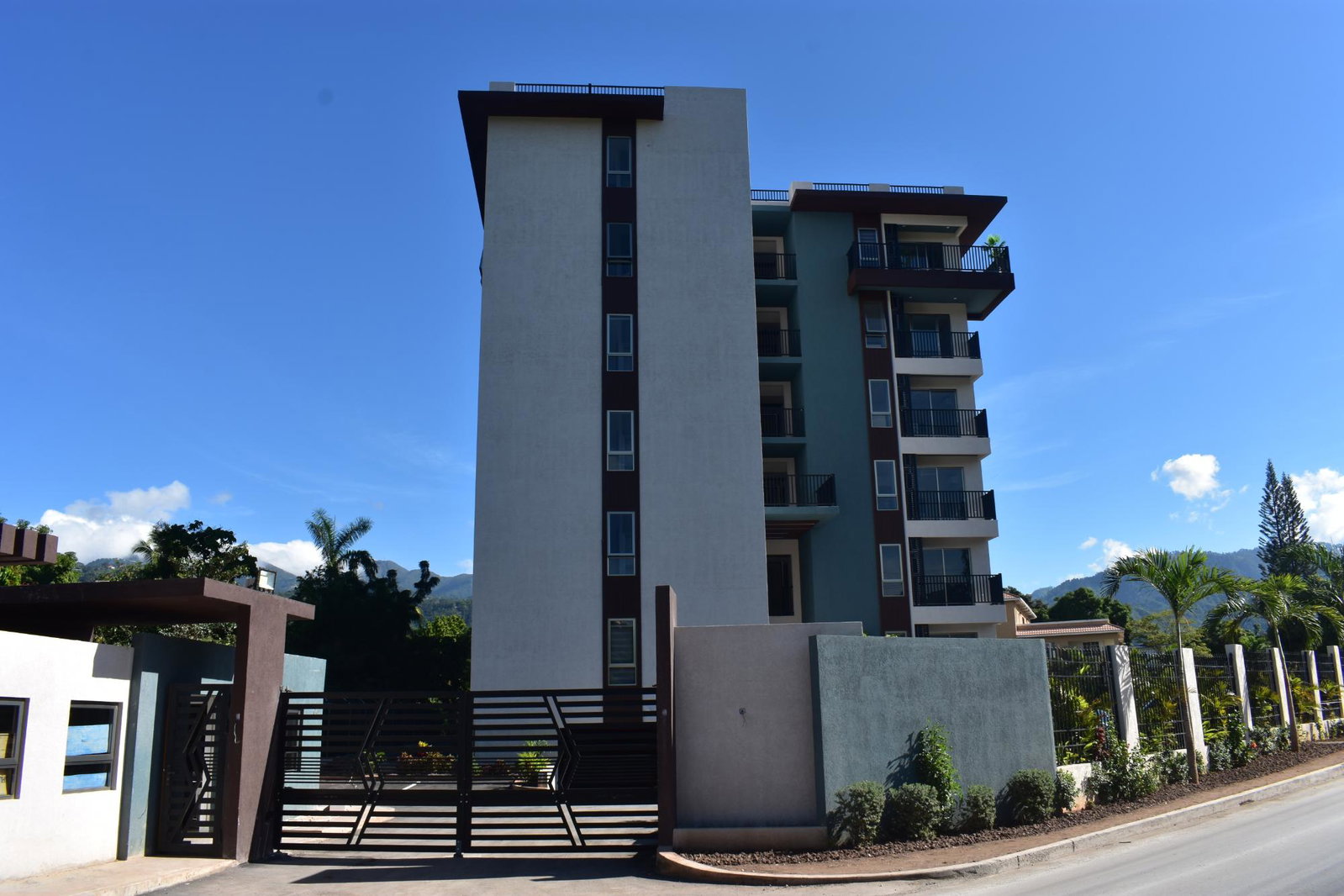 Third image of 205-22 Wellington Drive in Kingston 6, St. Andrew, Jamaica - property is For Rent