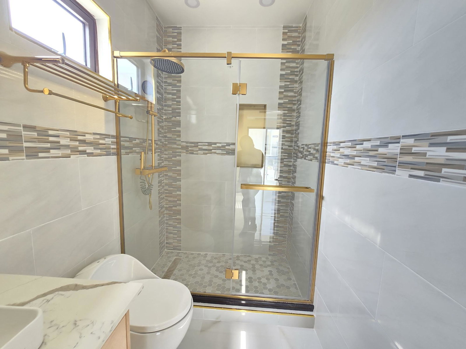 Fourteenth image of A201- Maldives a, Paradisiac be in Laughlands, St. Ann, Jamaica - property is For Rent