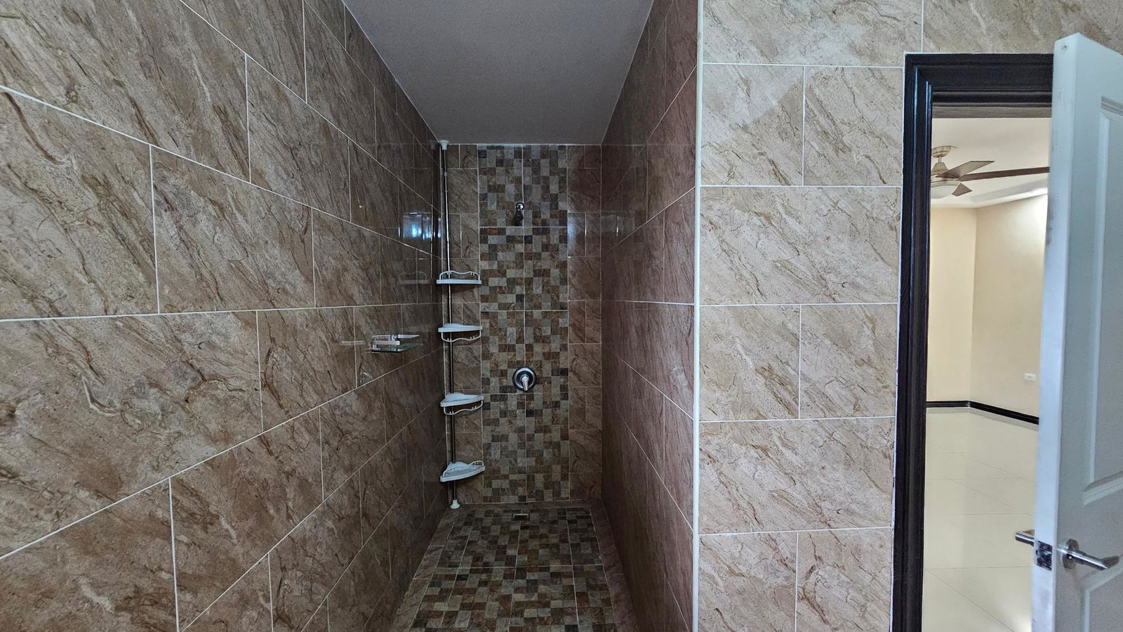 Seventeenth image of 15-19 Merrivale Avenue in Kingston 8, St. Andrew, Jamaica - property is For Rent