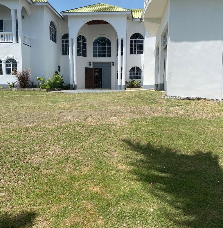 Second image of 6 Vale Royal in Duncans, Trelawny, Jamaica - property is For Rent