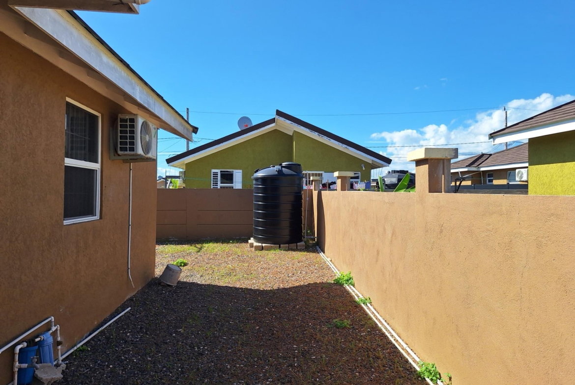 Twenty-Fifth image of 68- Colbeck Junction in Colbeck, St. Catherine, Jamaica - property is For Rent