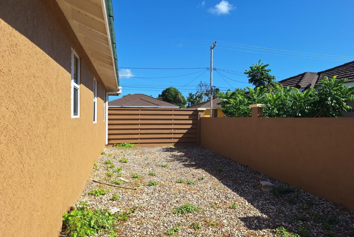 Twenty-Sixth image of 68- Colbeck Junction in Colbeck, St. Catherine, Jamaica - property is For Rent