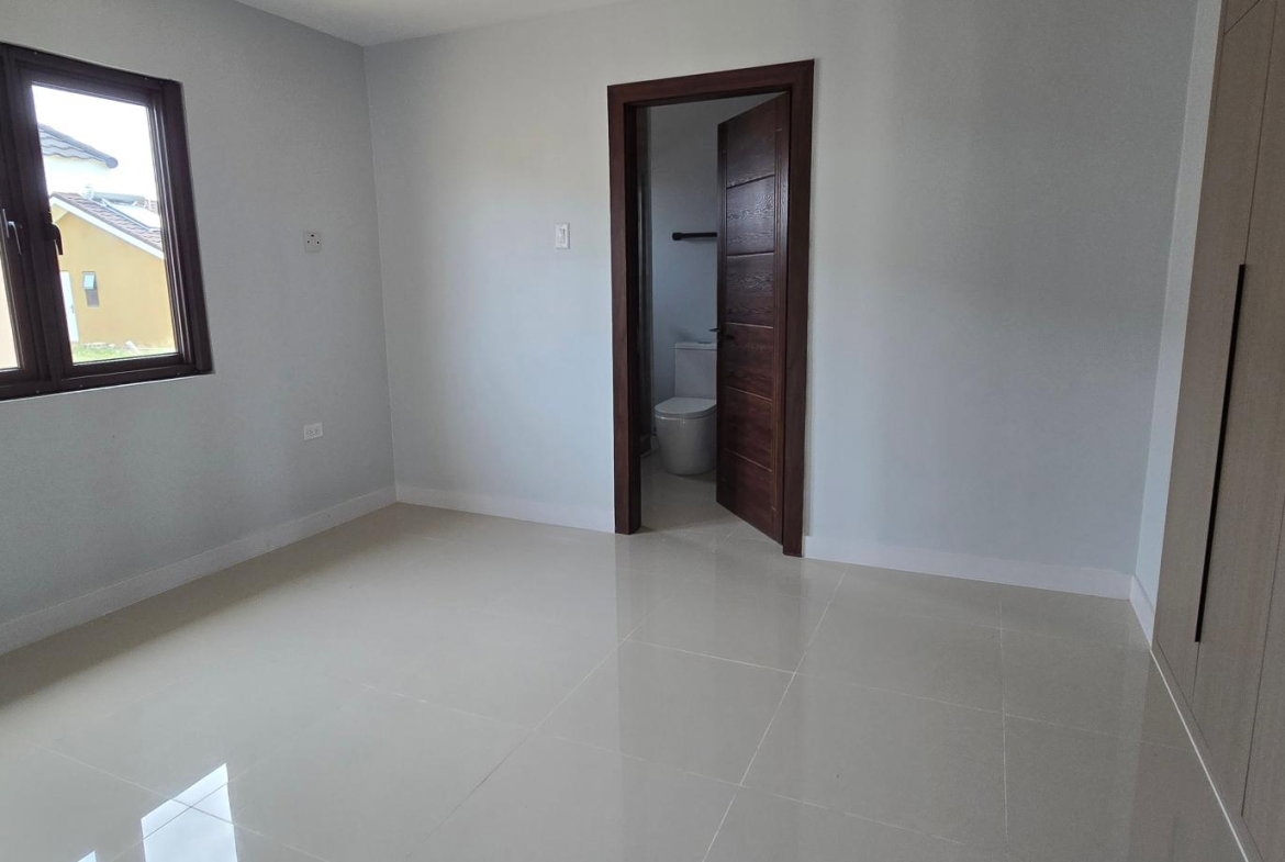Sixth image of 334 Oak Estate in Bernard Lodge, St. Catherine, Jamaica - property is For Rent
