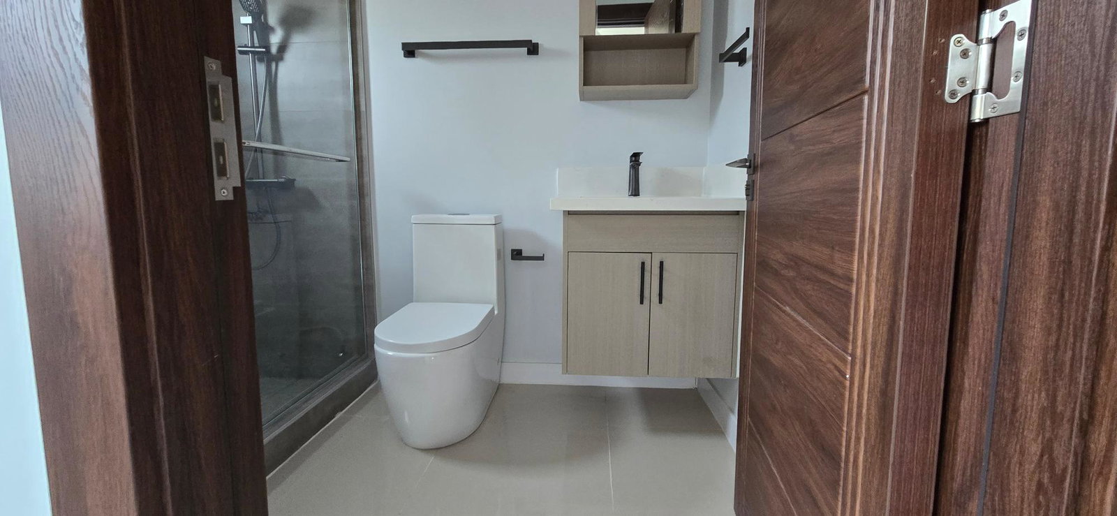Modern-2-Bedroom-House-for-Rent-in-Oak-Estate-Portmore-St.-Catherine Seventh image of 334 Oak Estate in Bernard Lodge, St. Catherine, Jamaica - property is For Rent