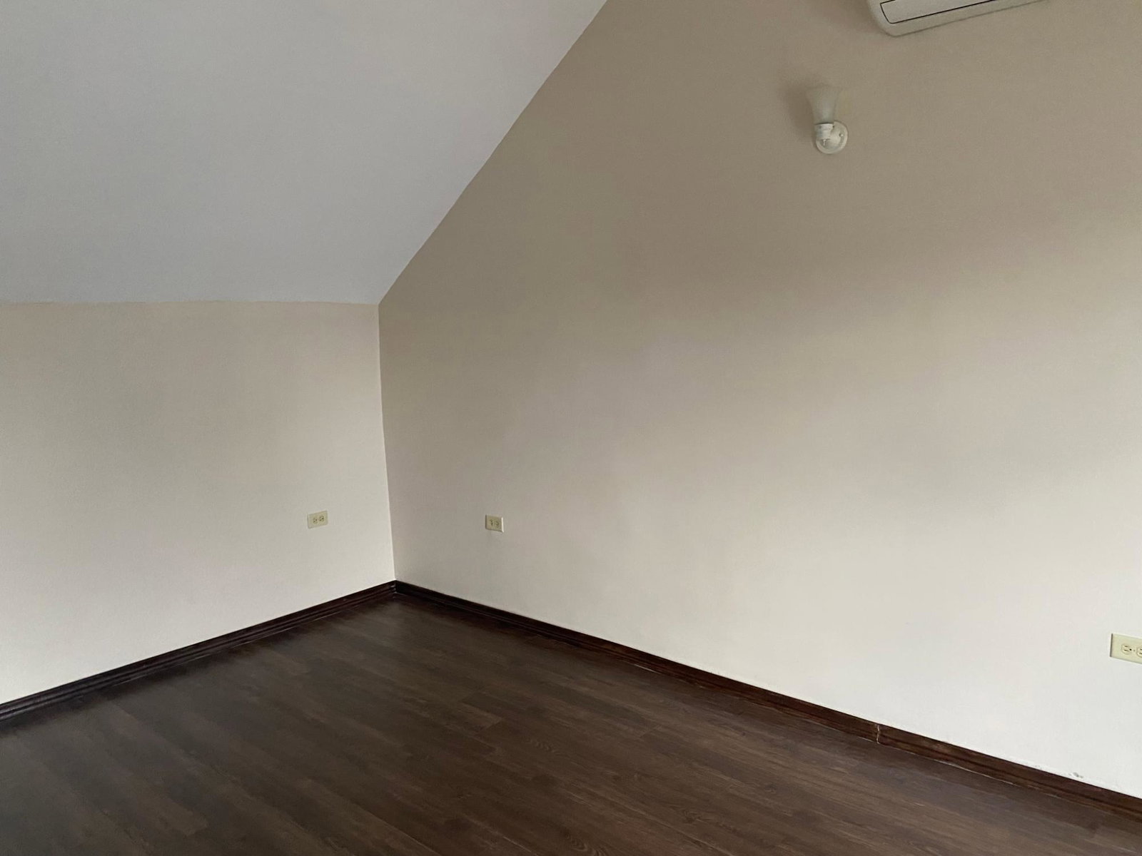 Twenty-Sixth image of 4-3 Linstone Crescent in Kingston 5, St. Andrew, Jamaica - property is For Rent