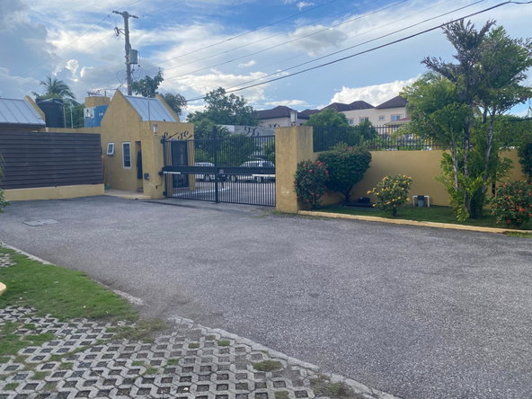 Fourth image of 4-3 Linstone Crescent in Kingston 5, St. Andrew, Jamaica - property is For Rent