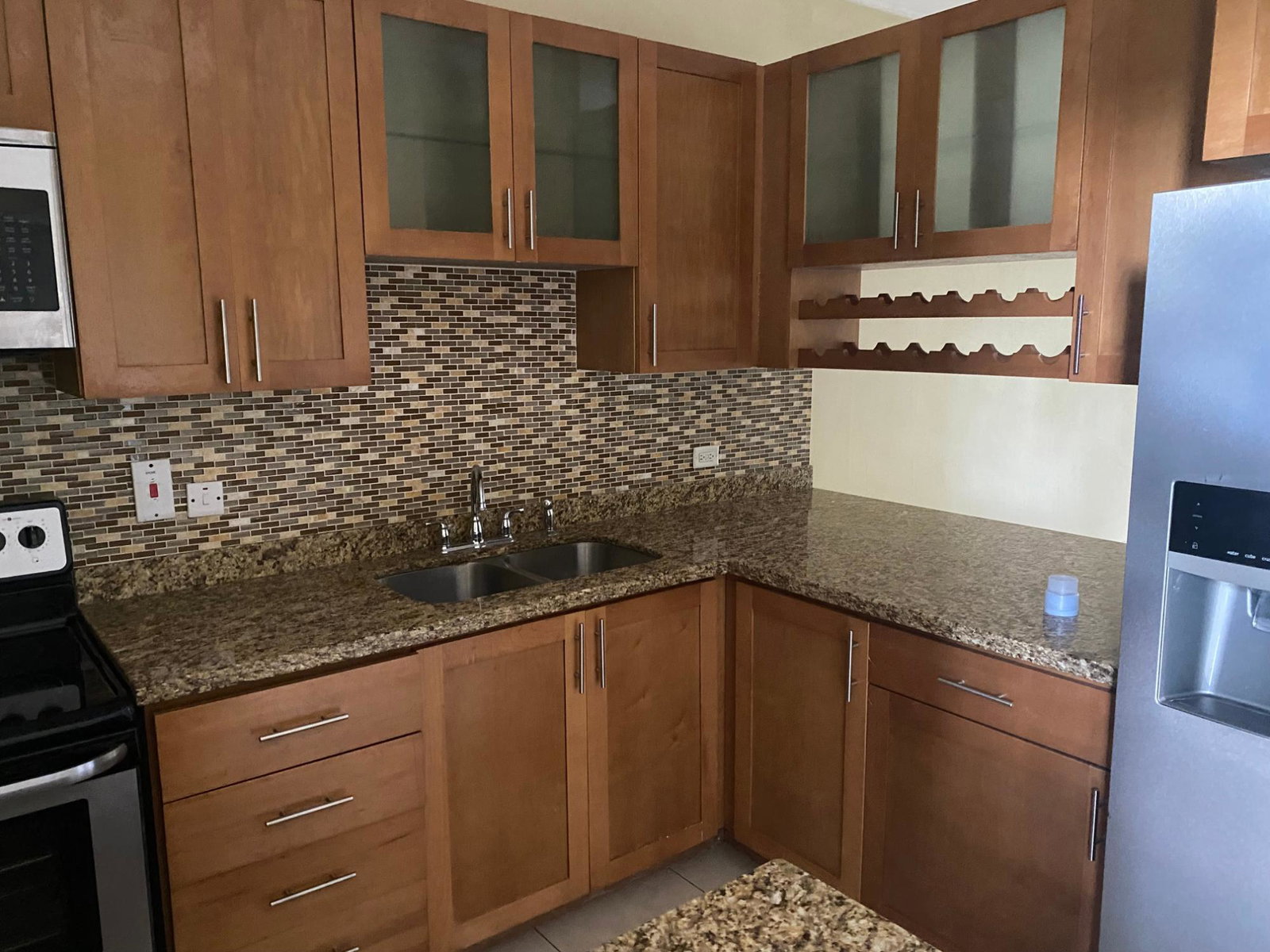 Sixth image of 4-3 Linstone Crescent in Kingston 5, St. Andrew, Jamaica - property is For Rent