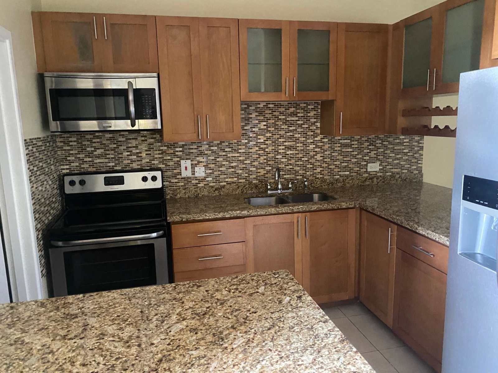Seventh image of 4-3 Linstone Crescent in Kingston 5, St. Andrew, Jamaica - property is For Rent