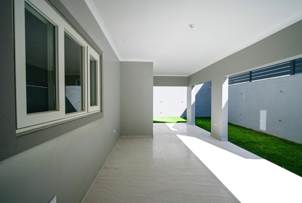 Ninth image of 3-14 Garden Close in Kingston 8, St. Andrew, Jamaica - property is For Rent