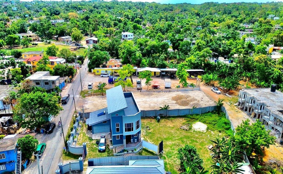 Third image of Negril in Negril, Westmoreland, Jamaica - property is For Rent